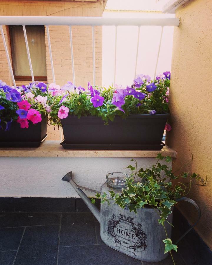 Bloom Rooms Foligno Exterior foto